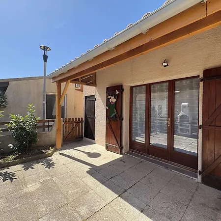 Pavillon Rénové Avec Clim, Parking Et Piscine Collective - Ay040-117 Vires